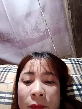 Him_MountainGirl26 网络视讯表演