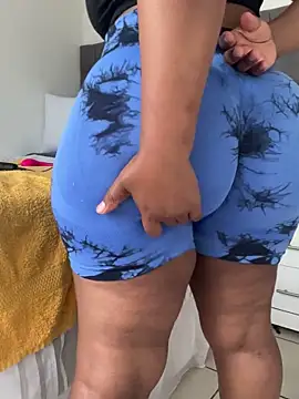 Yonce0 Adlı Modelin Canlı XXX Sohbeti