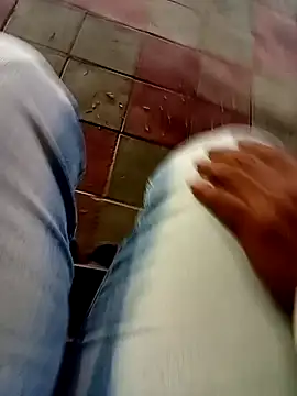 Chat XXX ao vivo de Horny-boyyy