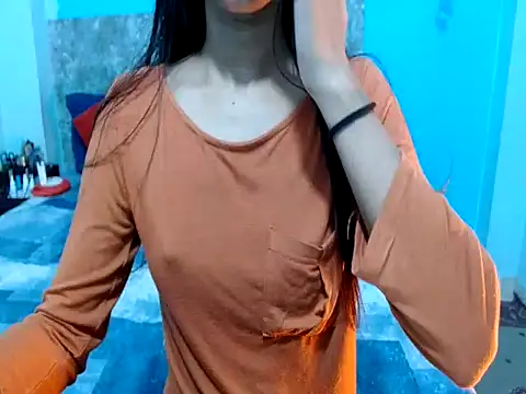 Chat XXX en directo de tinny_twerk