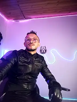 دردشة sebastian_horny الجنسية المباشرة