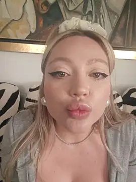 misstitmouseofficial's Live XXX Chat