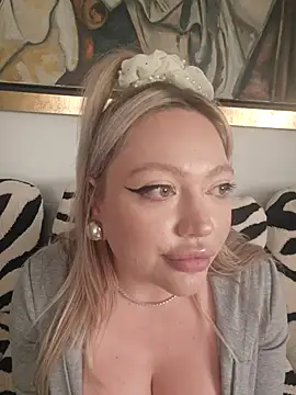 misstitmouseofficial: απευθείας συνομιλία ΧΧΧ