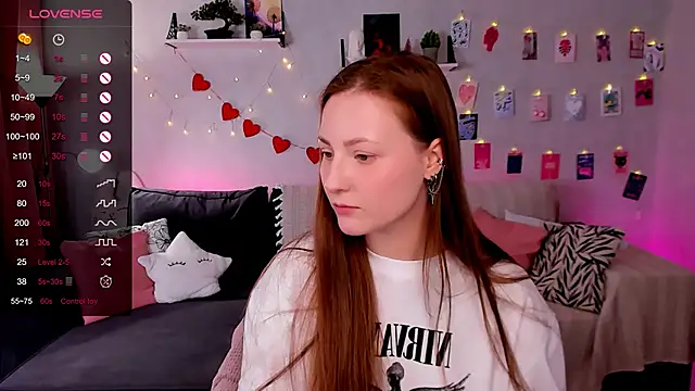 Chatroom XXX en direct de velvet_cherry_