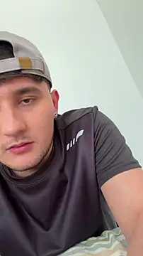 Massimo_Fiore live XXX chat