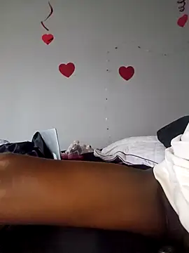 Chat +18 de oliviaprettypussy ao vivo