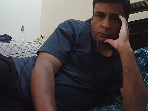 desipapaxxx 现场XXX聊天