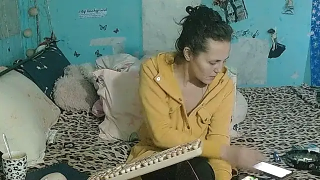 Chatroom XXX en direct de brighteyes77