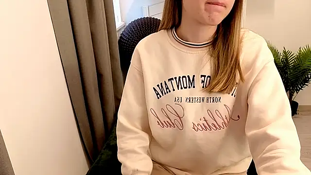 Just_L0VE_me live XXX chat