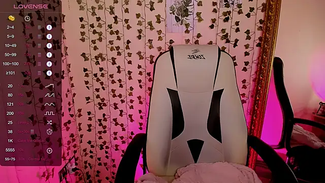 Chat +18 de AnyaTaylor_ ao vivo