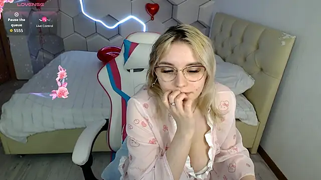 Chatroom XXX en direct de aliicemeow