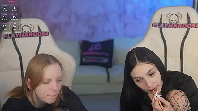 Mila_Rose054 élő XXX-chatje