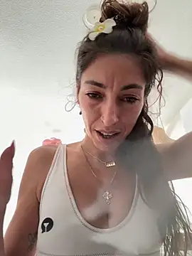 Chat XXX ao vivo de Amani_thewolf