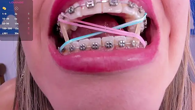 miss__evolet: онлайн-секс-чат