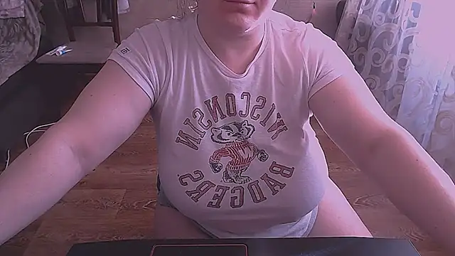 SoftLia লাইভ XXX চ্যাট