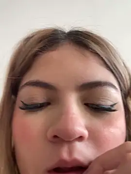 Webkamerová show meggan___