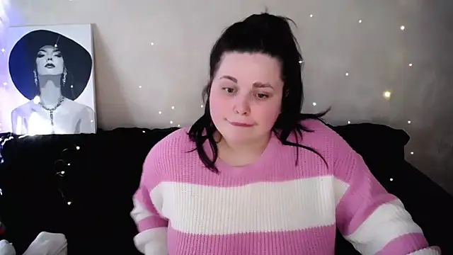 Chat +18 de Emily_Mo ao vivo