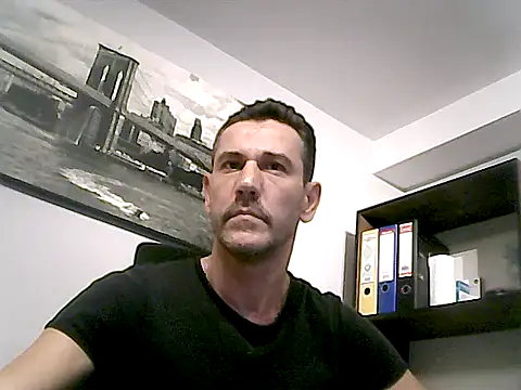 mastercharisma35 Chat XXX in diretta