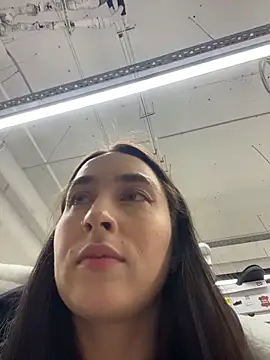 Holly_Play: απευθείας συνομιλία ΧΧΧ