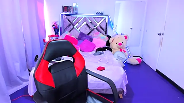 Luna_Analya Chat XXX live