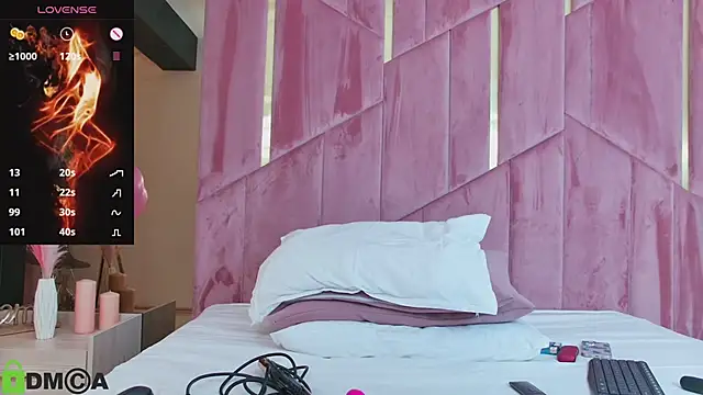 Chat +18 de SelenaDaze ao vivo