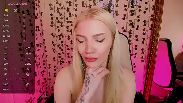 AnyaTaylor_'s Live XXX Chat