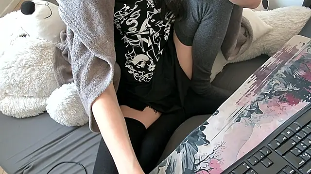 CeriseLapinen Live XXX chat