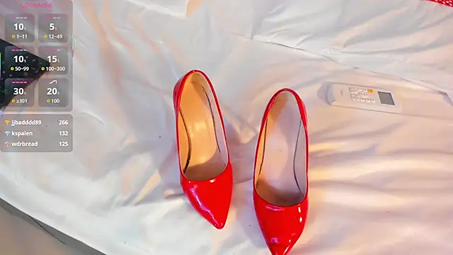 Matureyulyet's Live XXX Chat