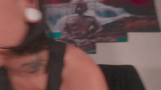 Chat XXX Live ariana-white-