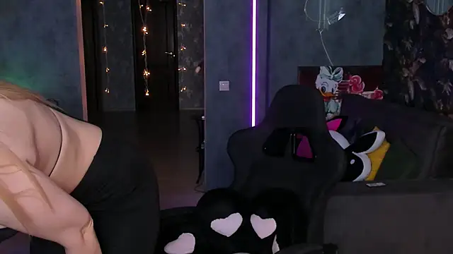 Živý XXX chat Blckmirrorr