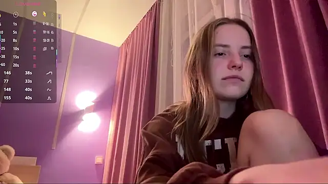 LinaMoonBlessed élő XXX-chatje