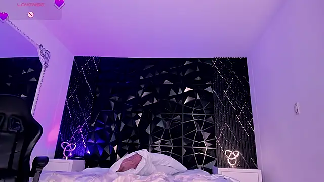 XXX chat uživo modela ScarletEvanss_