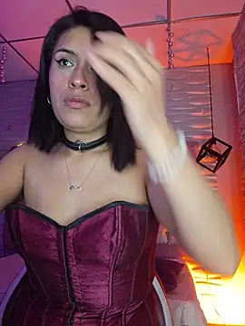 Chat +18 de Roxanne_Han ao vivo