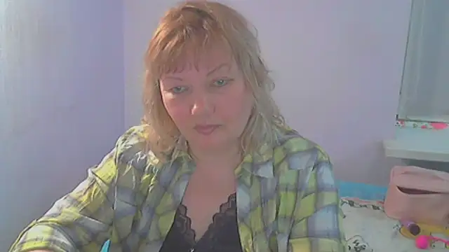 Lusi-777 élő XXX-chatje