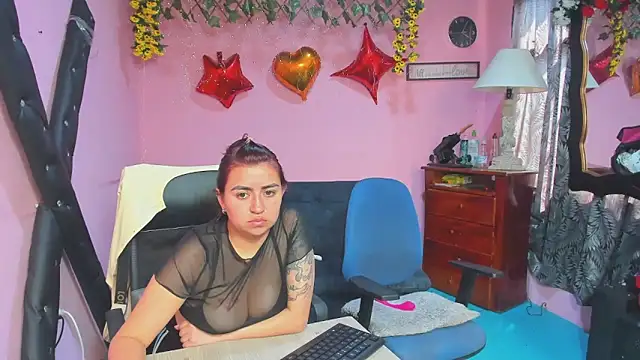 lesbiancuple élő XXX-chatje