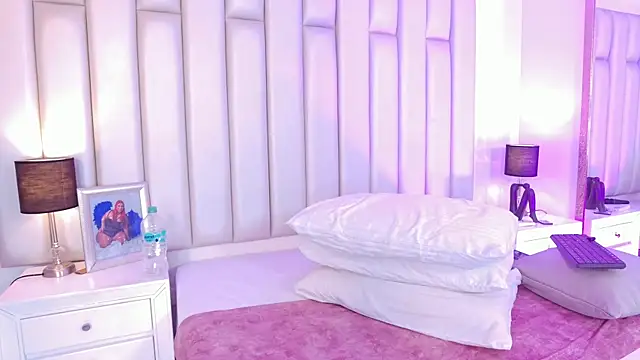 aandreaperez's Live XXX Chat