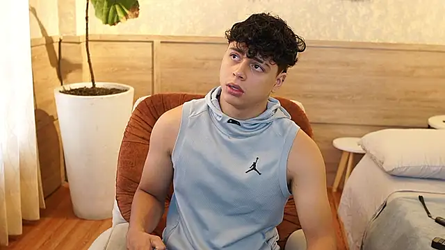 Czat XXX na żywo – Ethan_occonor