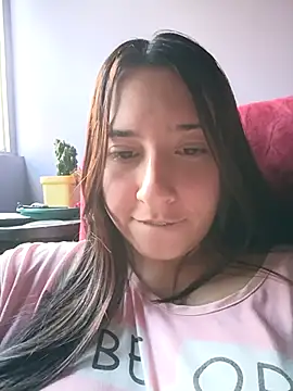 Mysticdooll69's Live XXX Chat