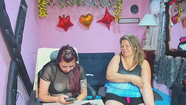 lesbiancuple's Live XXX Chat