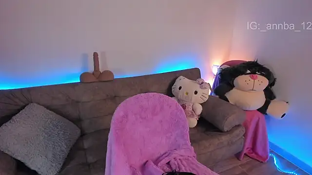 annie_barozzi – Naživo XXX chat