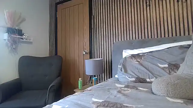 XXX chat uživo modela poppyinga1