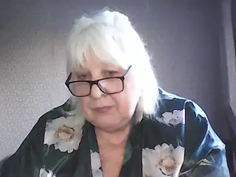 Alexia64231 Show in webcam