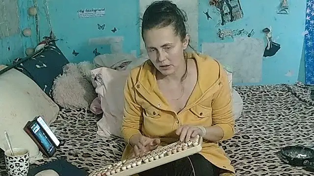 brighteyes77 élő XXX-chatje