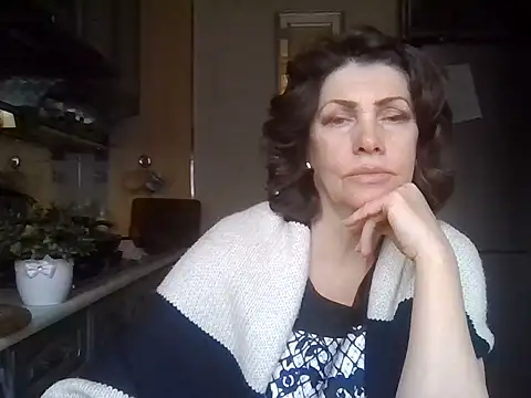 دردشة Baby-Matilda الجنسية المباشرة