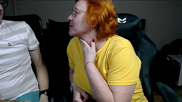 XXX chat uživo modela JoannaAndNeighbour