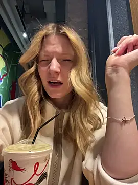 دردشة MaryHiggins الجنسية المباشرة