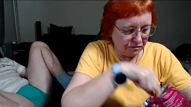 Show modela JoannaAndNeighbour na web-kameri