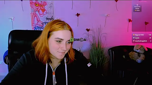 Chat +18 de casey_meow_ ao vivo