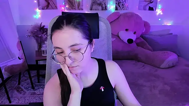 VirtuallVoyant Chat XXX live