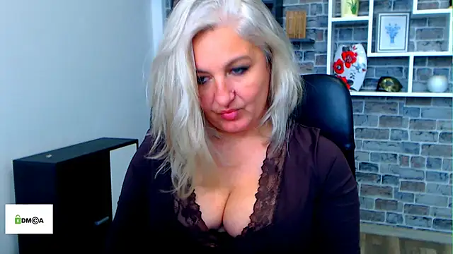 Czat XXX na żywo – angel_devil_milf